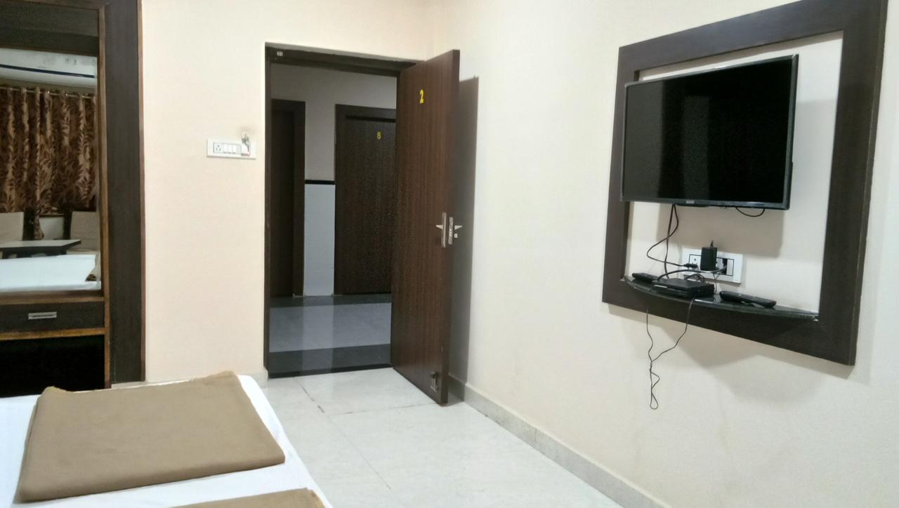 Hotel Barkha Rāipur Zewnętrze zdjęcie