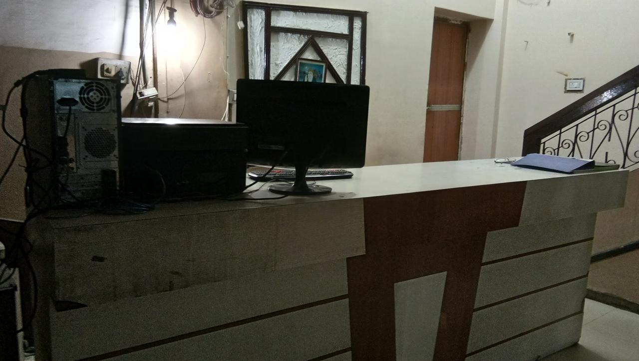 Hotel Barkha Rāipur Zewnętrze zdjęcie